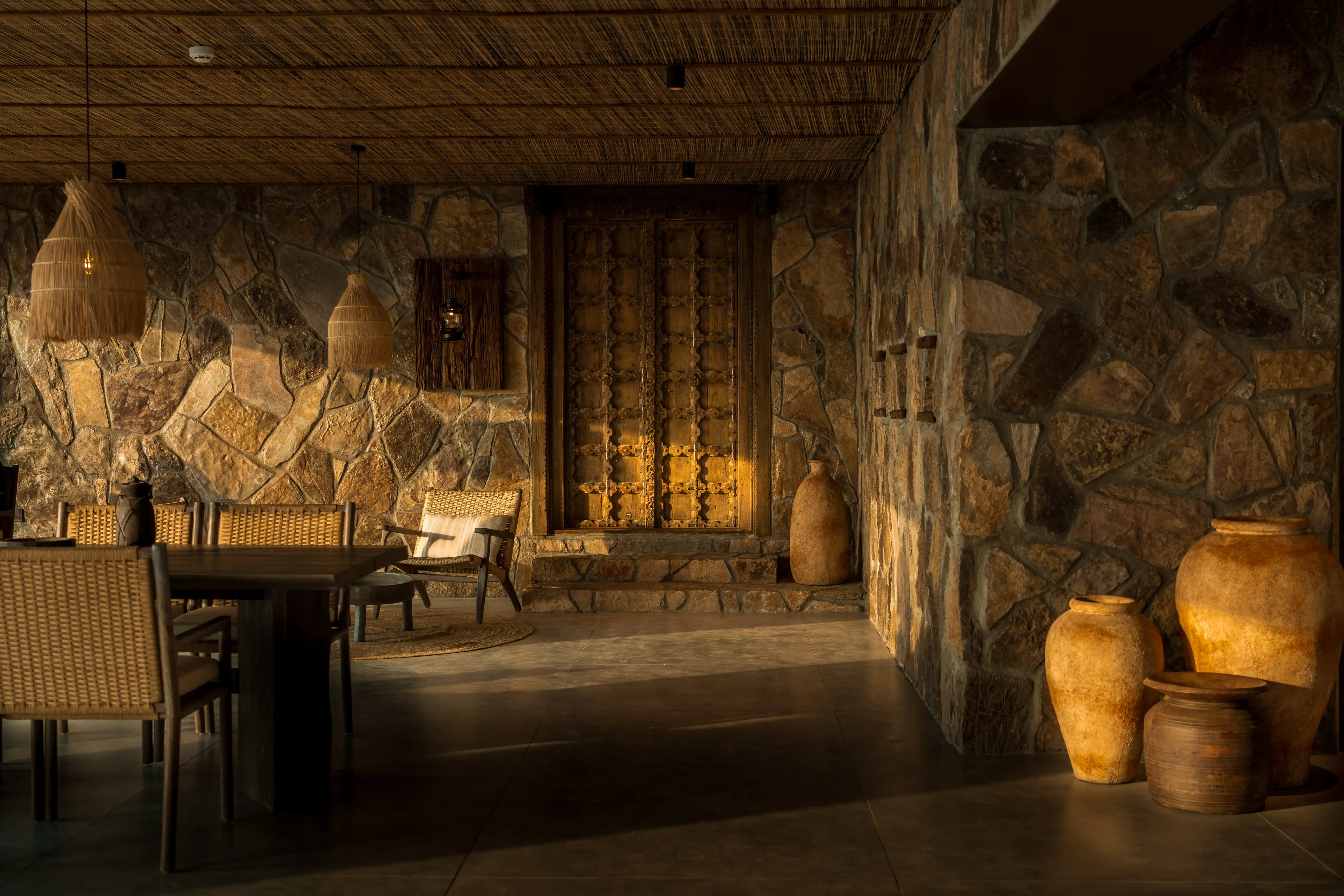 Parvara — desert resort in Hajar Mountains